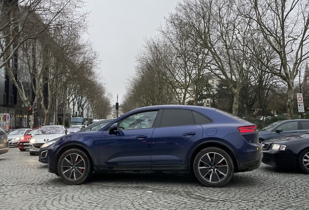 Porsche Macan EV Turbo