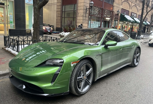 Porsche Taycan Turbo