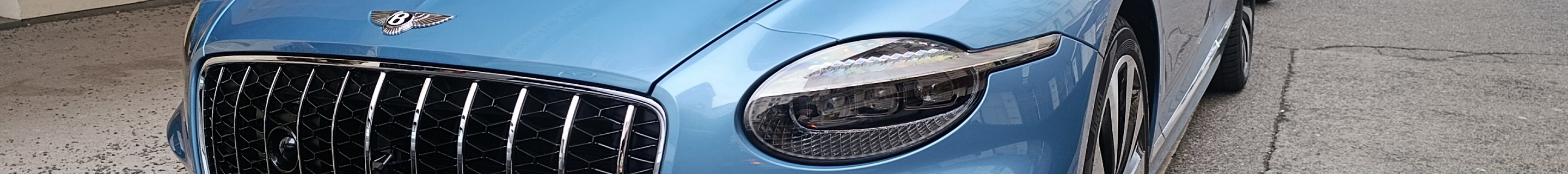 Bentley Continental GT Azure 2025