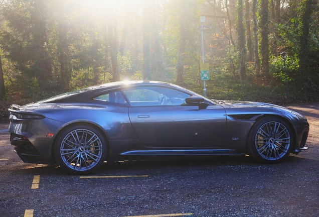 Aston Martin DBS Superleggera