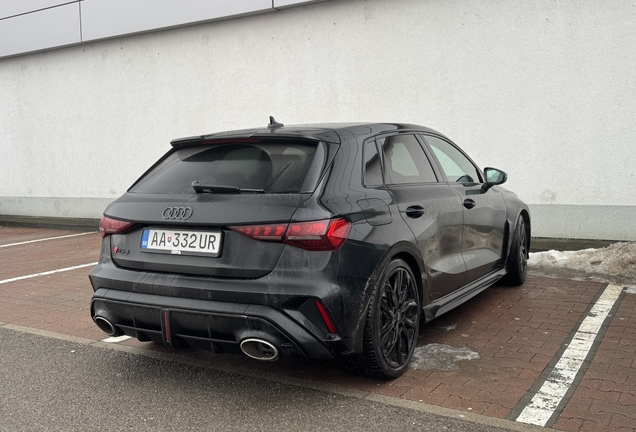 Audi RS3 Sportback 8Y 2025