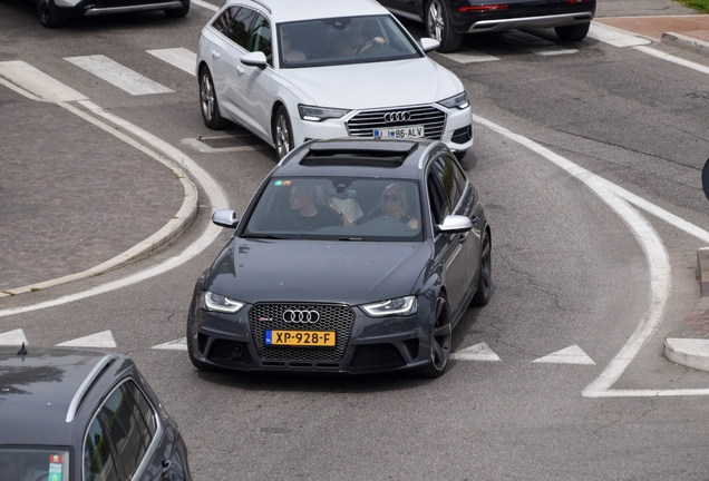Audi RS4 Avant B8