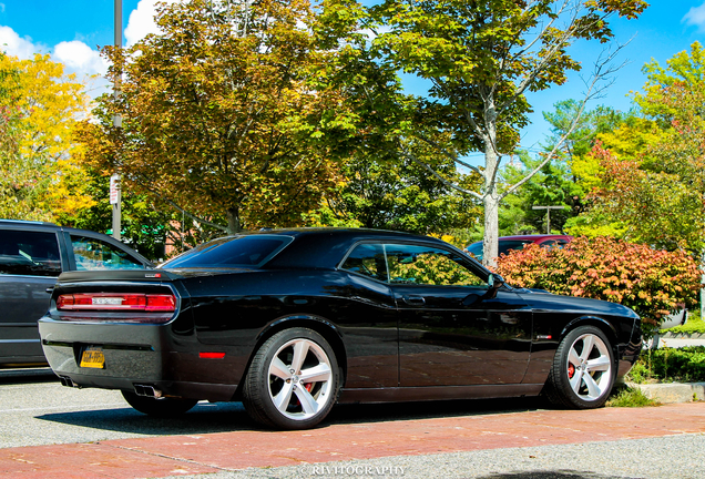 Dodge Challenger SRT-8