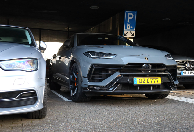 Lamborghini Urus Performante