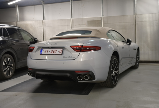 Maserati GranCabrio Modena 2025