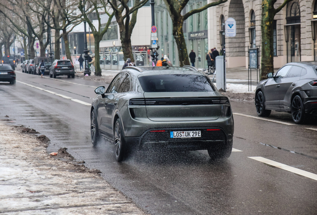 Porsche Macan EV Turbo