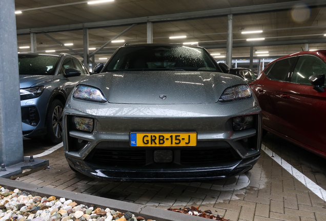 Porsche Macan EV Turbo