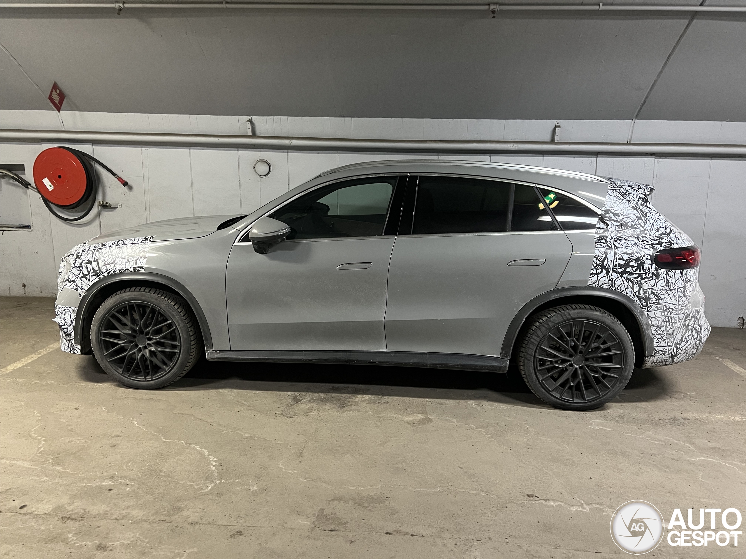 Mercedes-Benz EQC SUV 2025