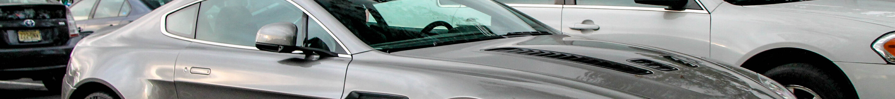 Aston Martin V12 Vantage