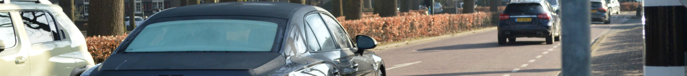 Bentley Flying Spur Hybrid S