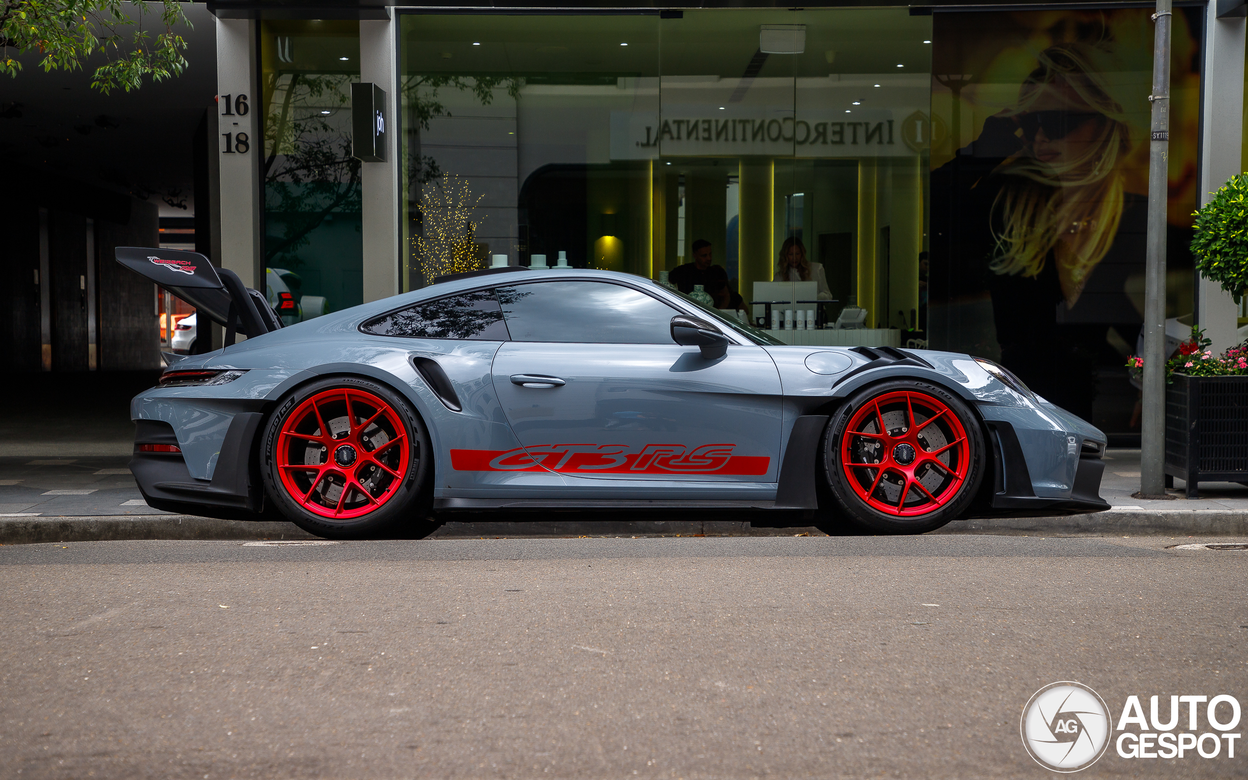 Porsche 992 GT3 RS MkI Weissach Package