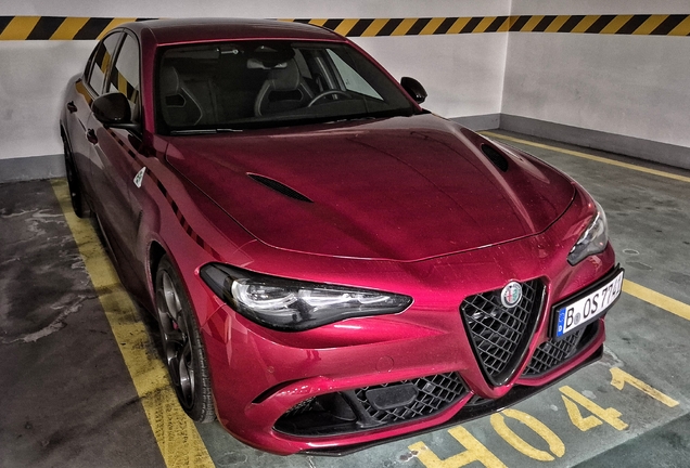 Alfa Romeo Giulia Quadrifoglio 2023