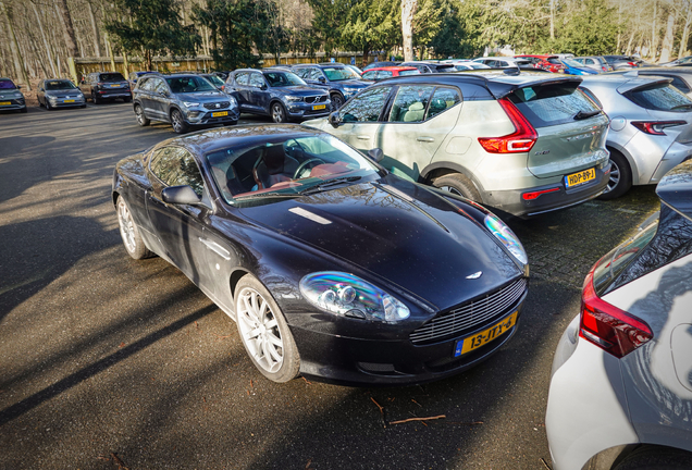 Aston Martin DB9