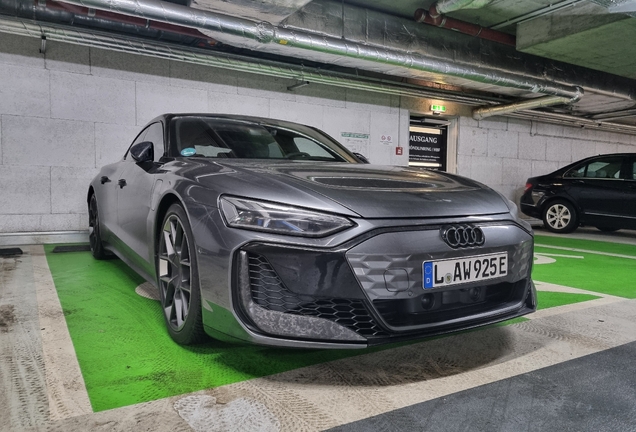 Audi RS E-Tron GT 2025