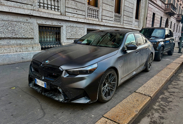 BMW M5 G90