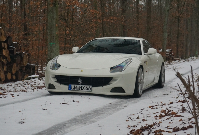 Ferrari FF