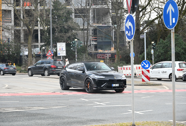 Lamborghini Urus Performante