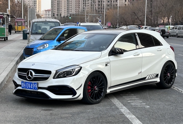 Mercedes-AMG A 45 W176 2015