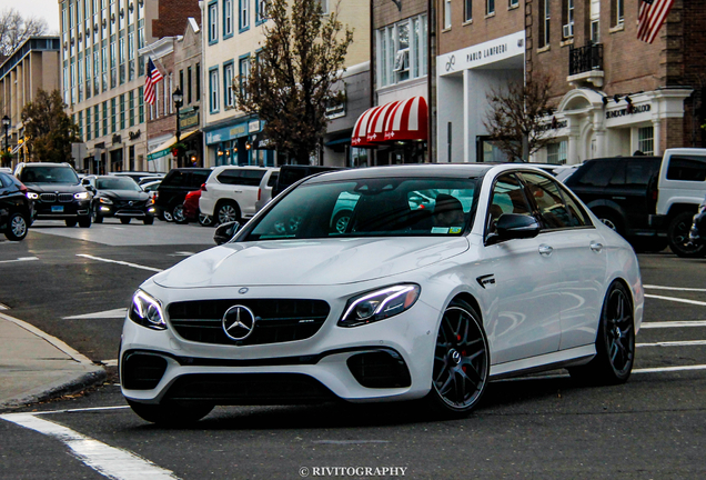 Mercedes-AMG E 63 S W213