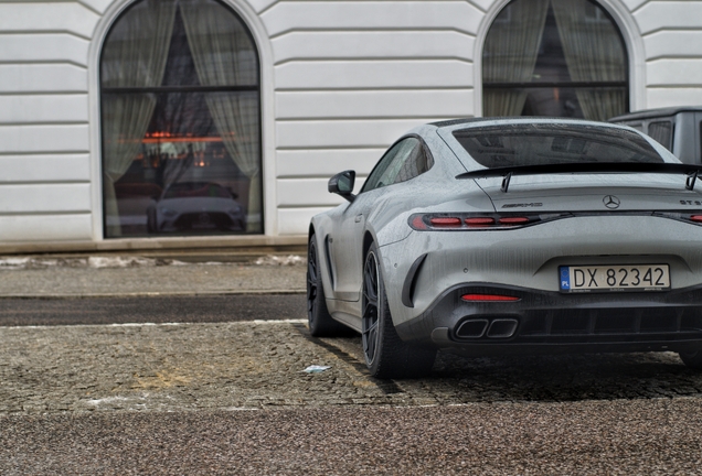 Mercedes-AMG GT 63 C192
