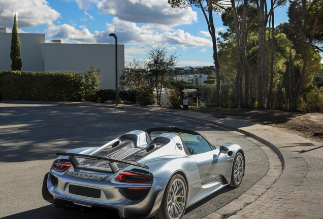 Porsche 918 Spyder Weissach Package