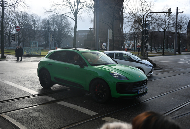 Porsche 95B Macan GTS MkIII