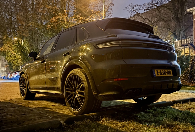 Porsche 9YA Cayenne Turbo E-Hybrid