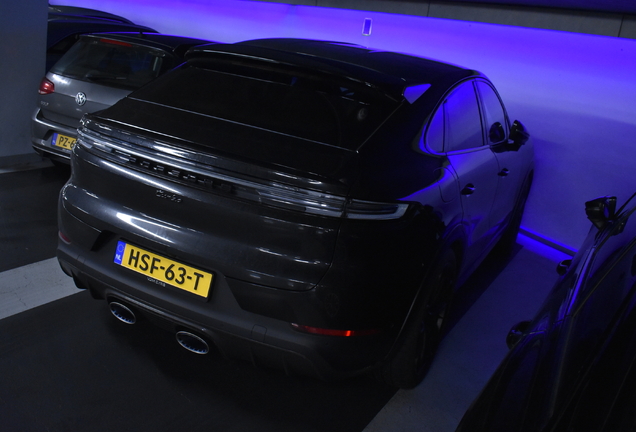 Porsche Cayenne Coupé Turbo E-Hybrid