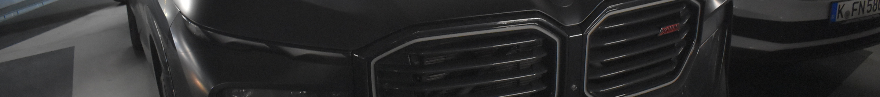 BMW XM G09 Label Red