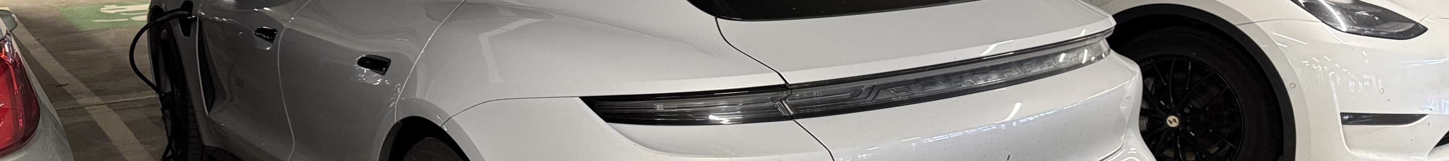 Porsche Taycan GTS Sport Turismo MkI