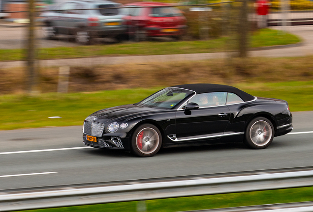 Bentley Continental GTC V8 2020