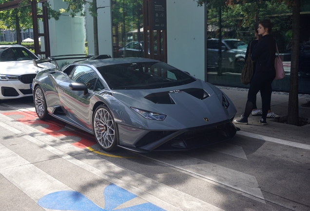 Lamborghini Huracán LP640-2 STO