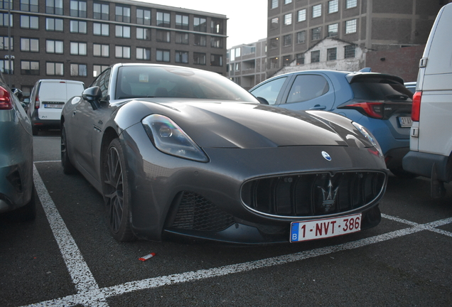 Maserati GranTurismo Modena 2023