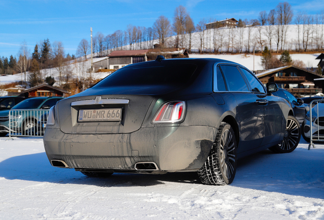 Rolls-Royce Ghost Series II 2025