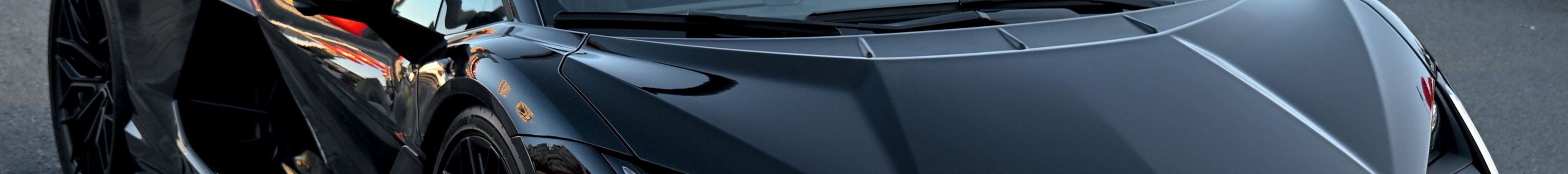 Lamborghini Revuelto