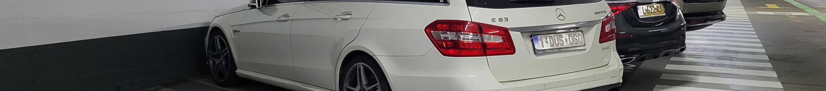 Mercedes-Benz E 63 AMG S212 V8 Biturbo