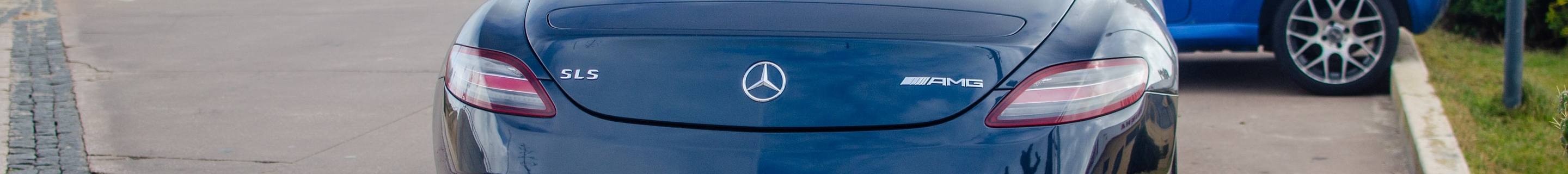 Mercedes-Benz SLS AMG