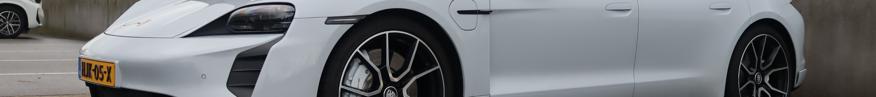 Porsche Taycan Turbo Cross Turismo