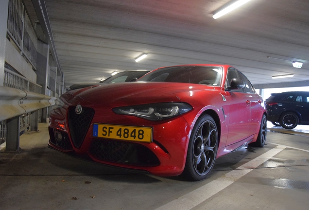 Alfa Romeo Giulia Quadrifoglio 2023