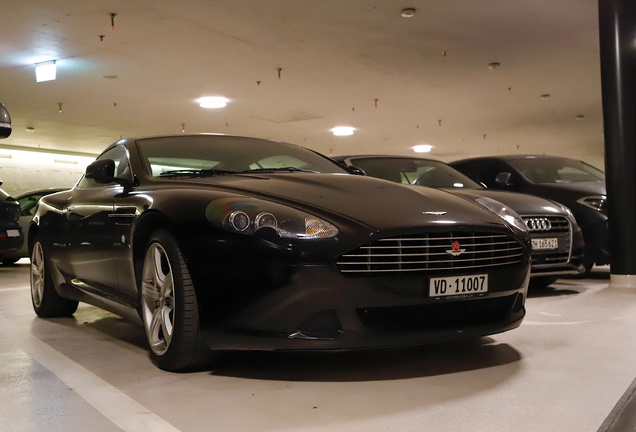 Aston Martin DB9