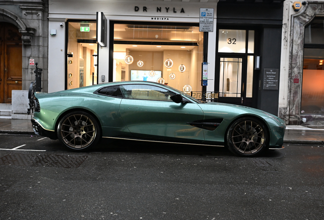 Aston Martin Vanquish 2025