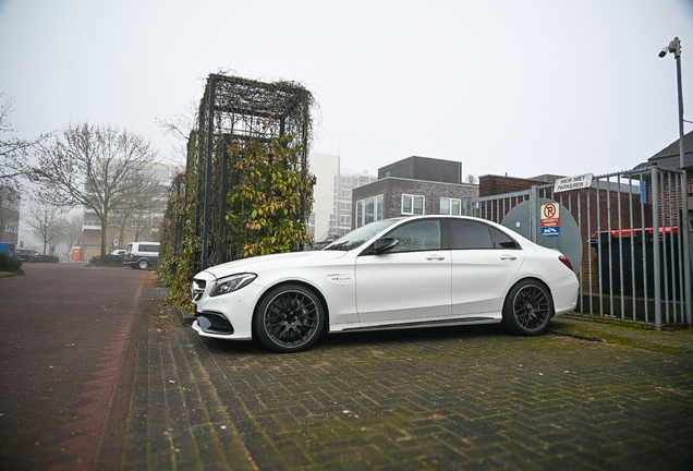 Mercedes-AMG C 63 S W205