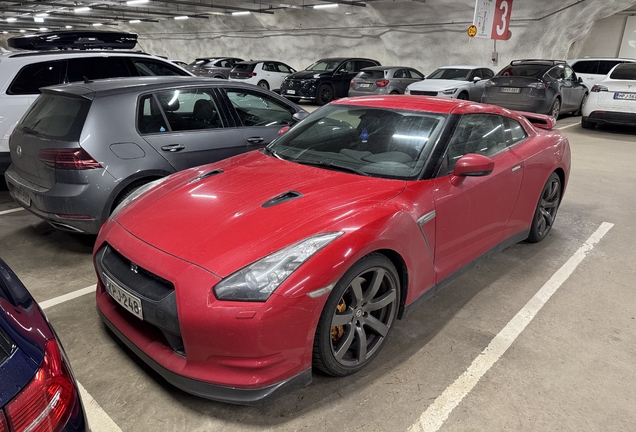 Nissan GT-R