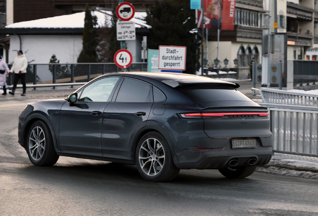 Porsche Cayenne Coupé Turbo E-Hybrid