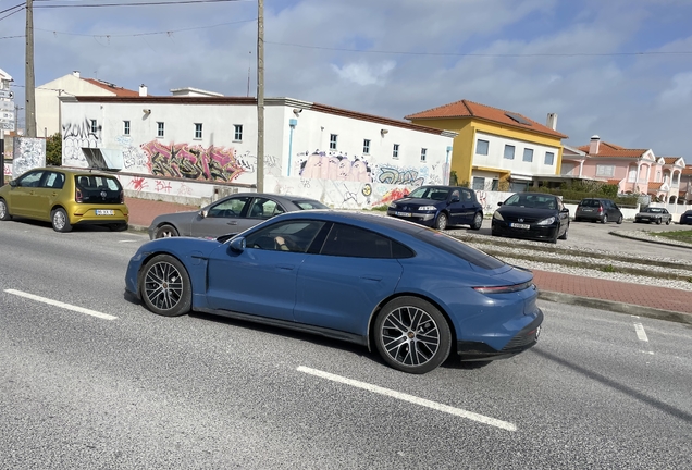 Porsche Taycan Turbo