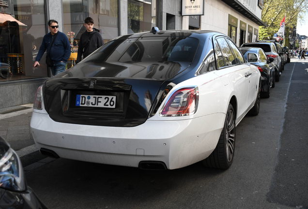 Rolls-Royce Ghost Black Badge 2021
