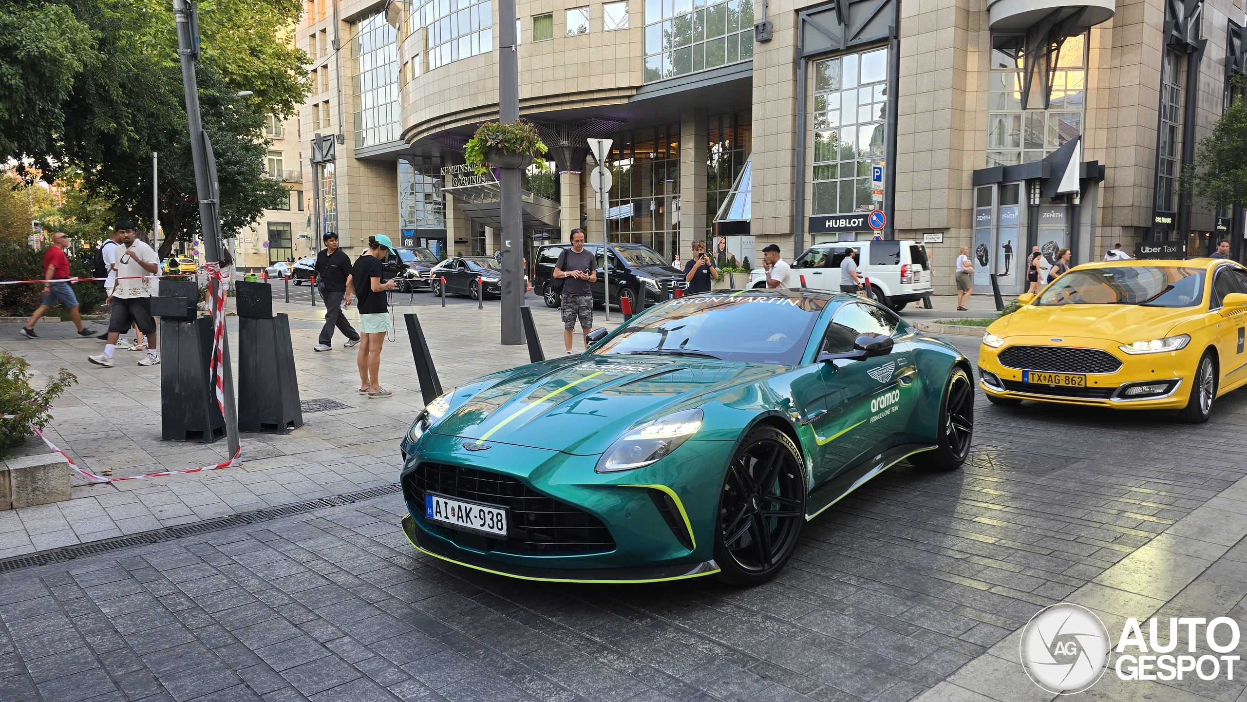 Aston Martin Vantage 2024