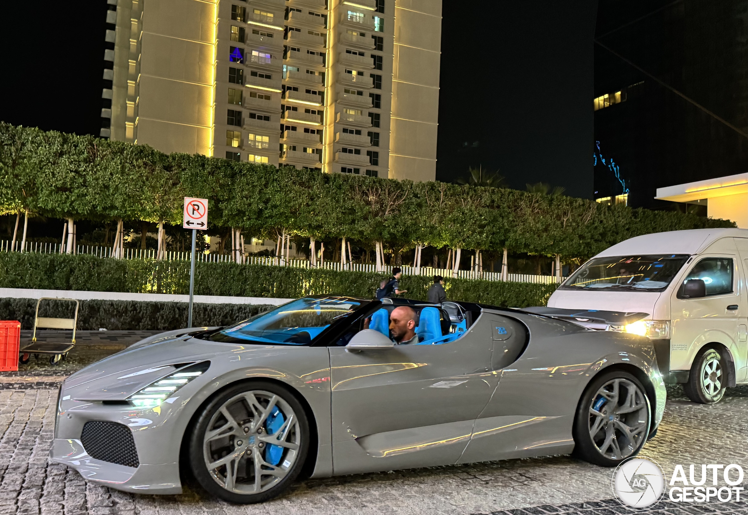 Bugatti W16 Mistral