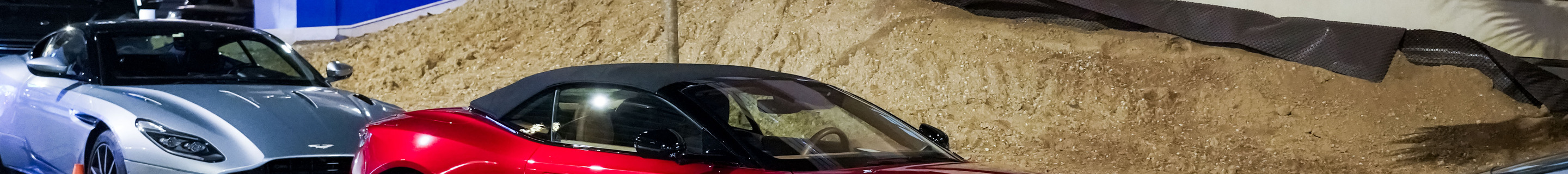 Aston Martin DB12 Volante