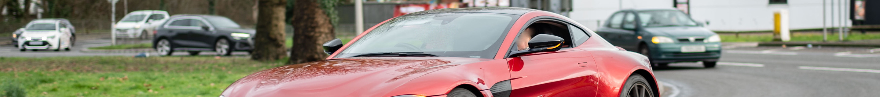 Aston Martin V8 Vantage 2018